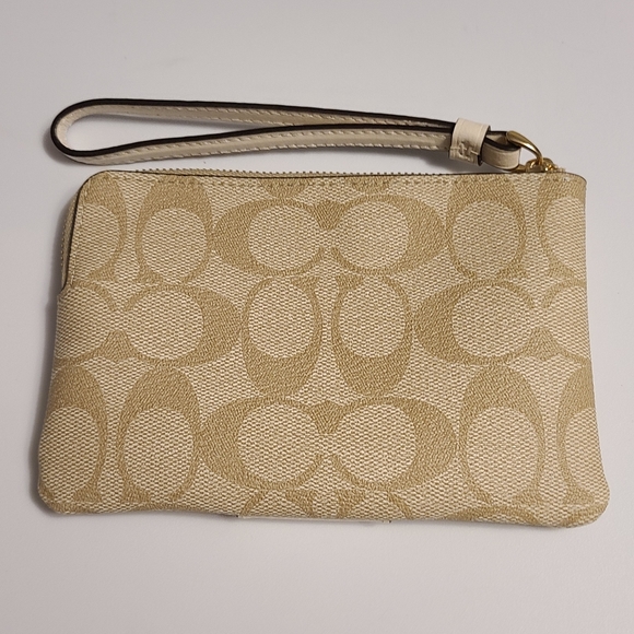 Coach Wristlet Corner Zip  In Signature Canvas - Picture 2 of 10